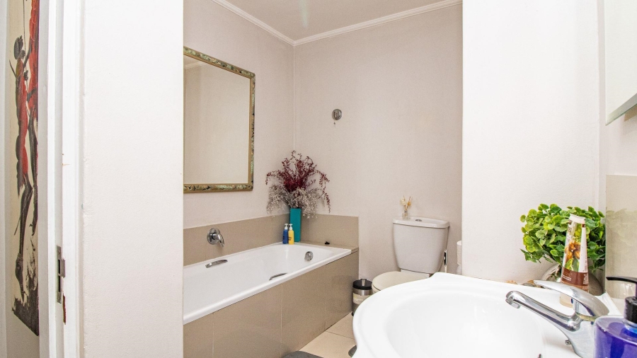 2 Bedroom Property for Sale in Gansbaai Central Western Cape